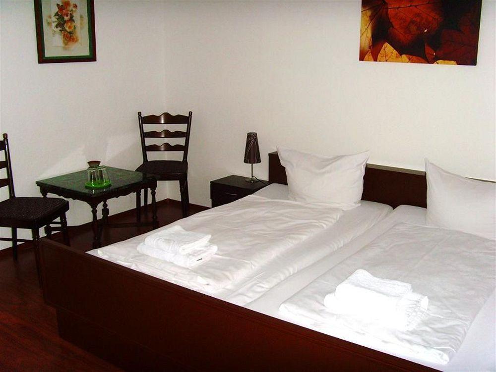 Hotel Schlossberg Heppenheim  Bagian luar foto